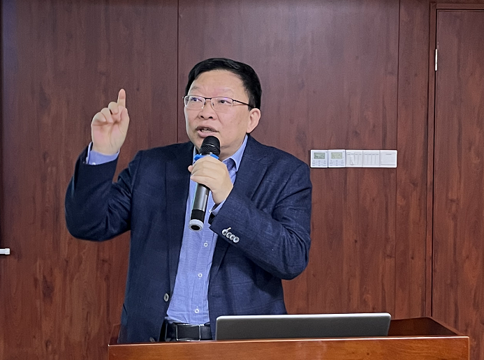 333���� - ��̬�ȵ������Ż�